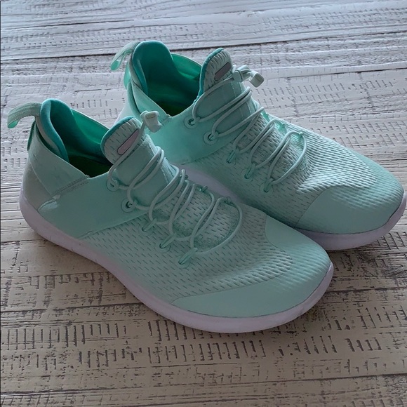 Size 8.5 Nike runners